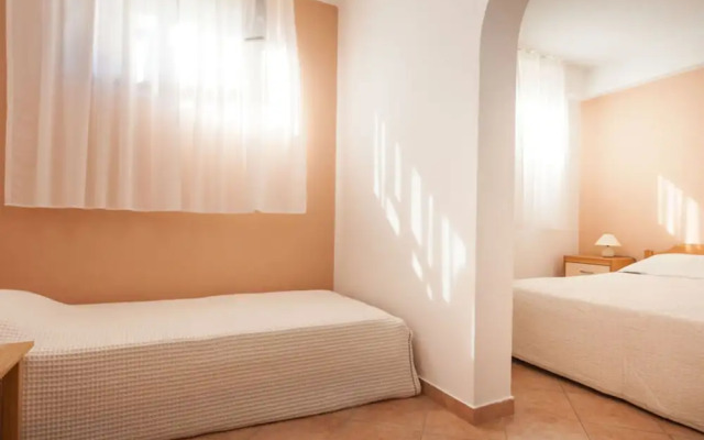 Villa Rosy Comfortable Holiday Residence