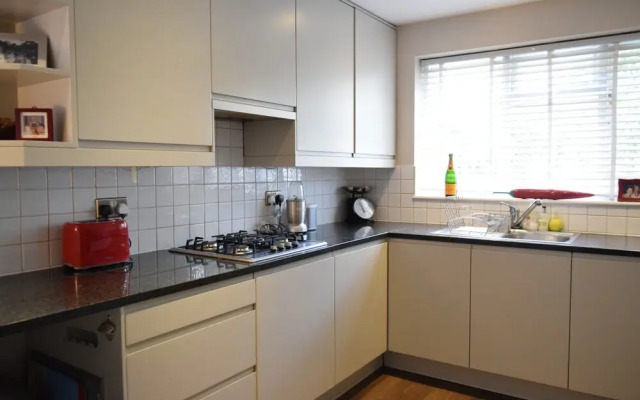 2 Bedroom House in Fulham