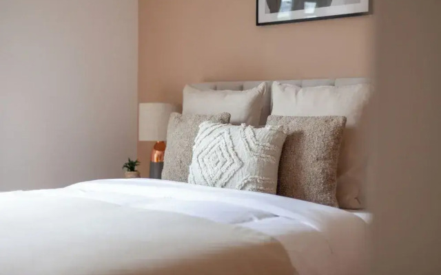 The Canary Wharf Flat