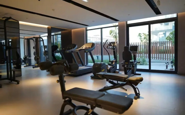 Spacious 2BR in Oxford 212 by Bespoke