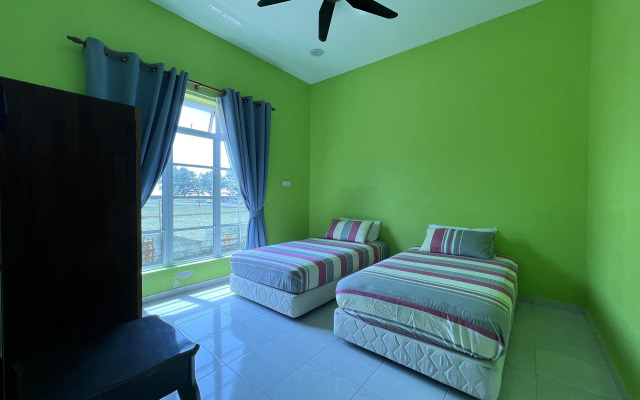 OYO 90135 Saujana Villa Cherok Paloh