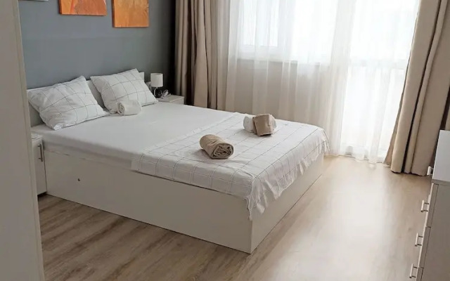 SEA Holisays -4 Rooms Apartment, Burgas, Bulgaria