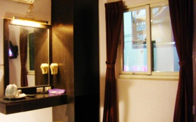 Baseball exquisite hotel