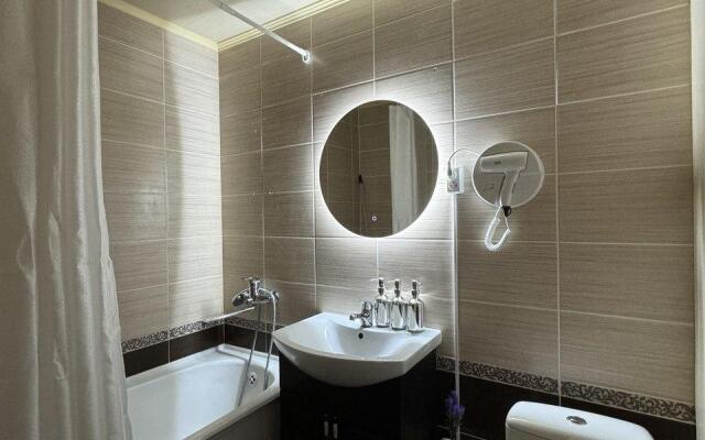 Bragin HILL (Брагин Хилл) на улице Маршала Жукова 40А