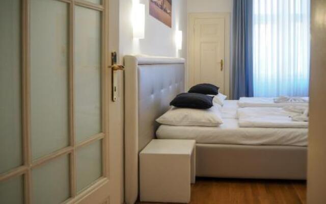 Zatecka 4 Old Town Apartment