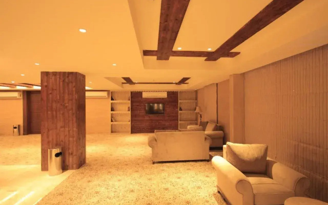 Triple tree hotel 2