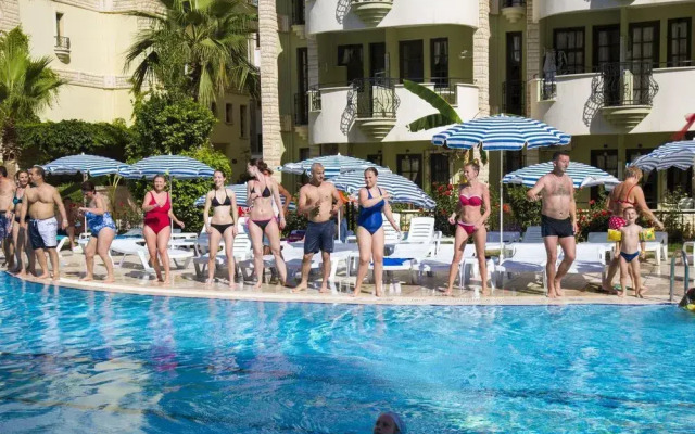 May Garden Club Hotel