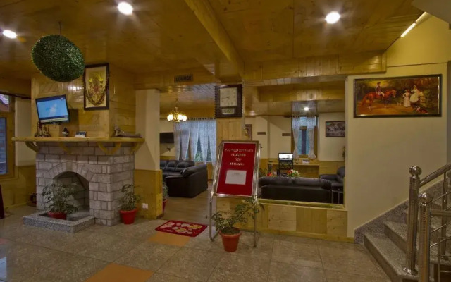 Foghills Cottages Manali