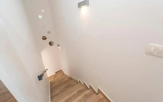 Luxury Apartments - La Vir 1 & 2