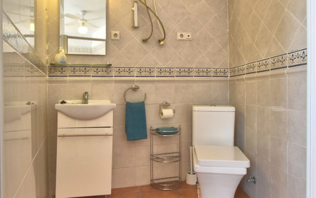 Alluring villa in Benalmádena with private pool