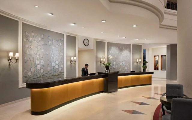 Ritzy Hotel Manado