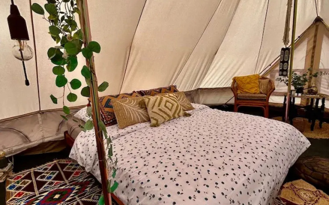 Glamping in Stunning Bell Tent in Bohemia