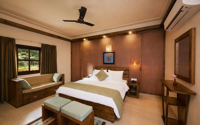 Aacorn Hideaway Resort & Spa