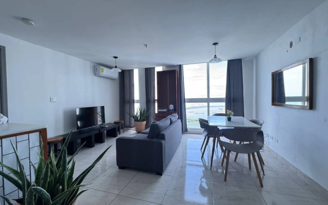 Exclusive and Beautiful Apartment Avenida Balboa