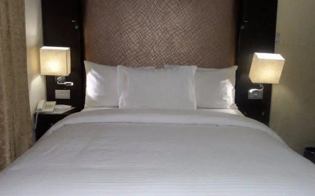 Larry Mitchelle Suites