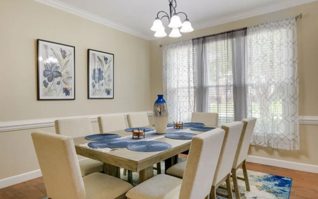Lakefront Raleigh Retreat ~ 7 Mi to Downtown!