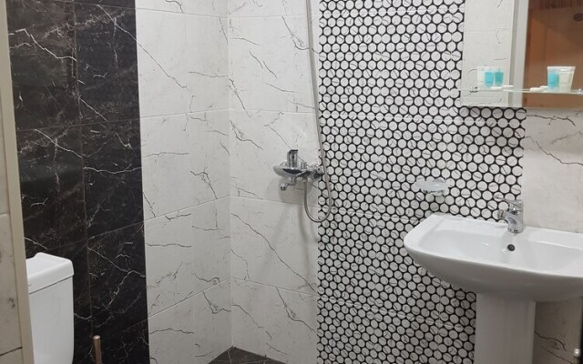 Baku Rest Hotel