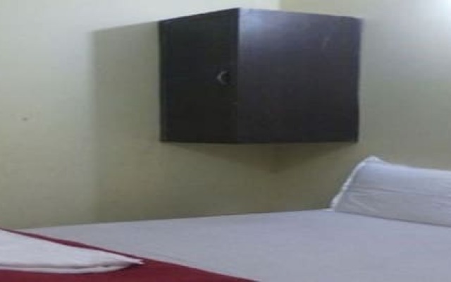 Room Maangta 100 @ Andheri East