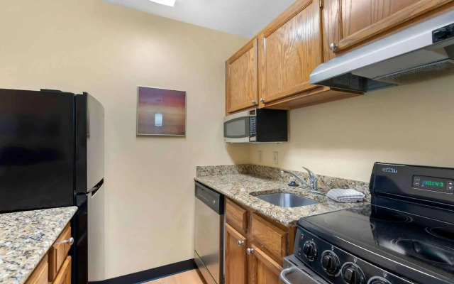 Extended Stay America Suites Chantilly Dulles