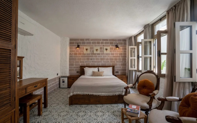 Ajlan Bohemian Hotel