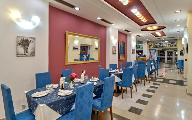 Angelika Pallas Hotel