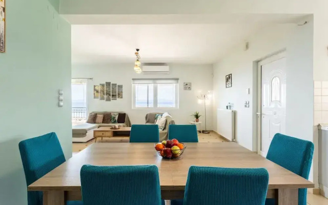 Verga Beachside Getaway With Panoramic Seaviews