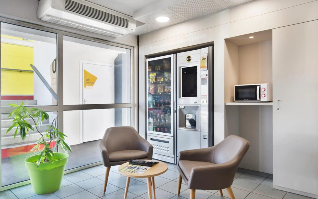 B&B HOTEL Lyon Saint-Priest
