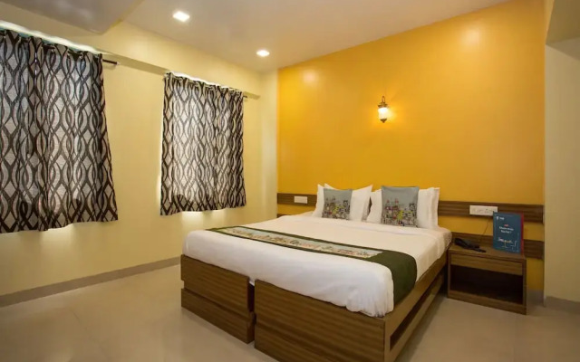 OYO 10679 Hotel Nanashree Executive