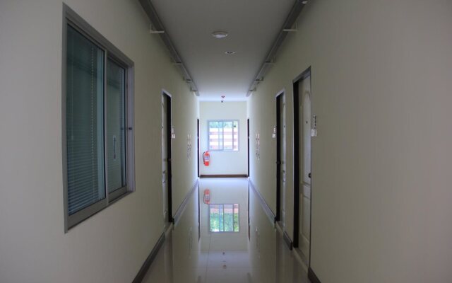 Thani Residence