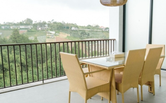 Indah 2 Mountain Villa 8 bedroom private pool