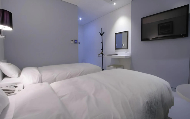 Dong Seoul Hotel