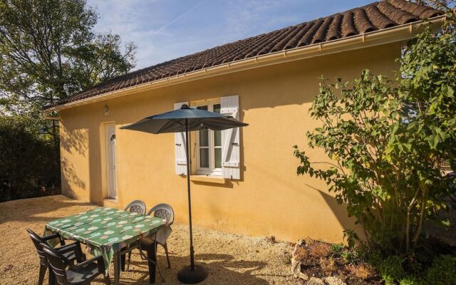 Tasteful Holiday Home in Marnac With Garden