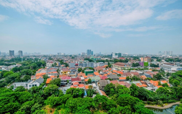 Comfort Green Pramuka 2BR Apartment
