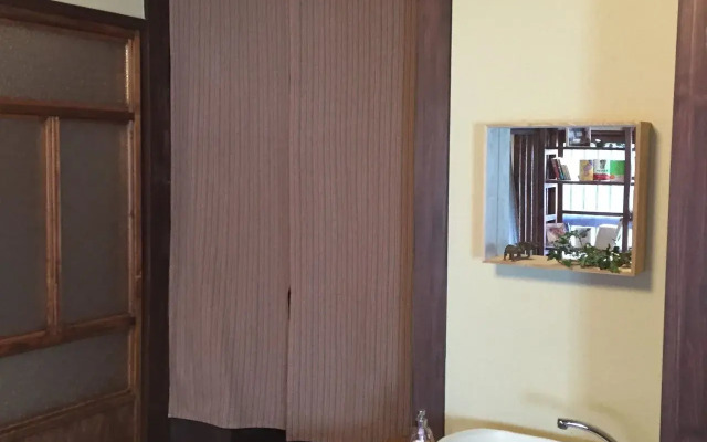 Osaka Guesthouse Midoriya - Hostel