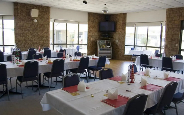 Bass and Flinders Motor Inn