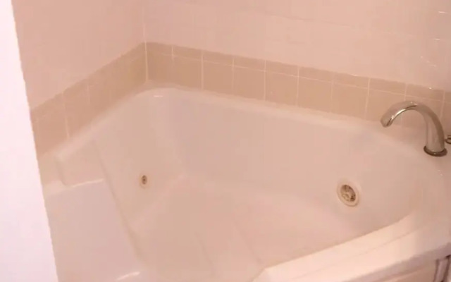 Waterside Inn on the Beach