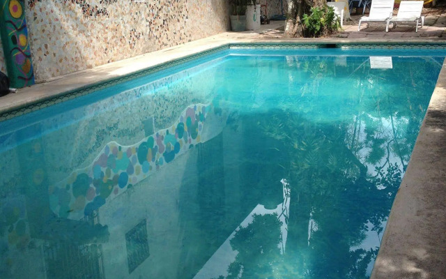 Art Apart Hostel