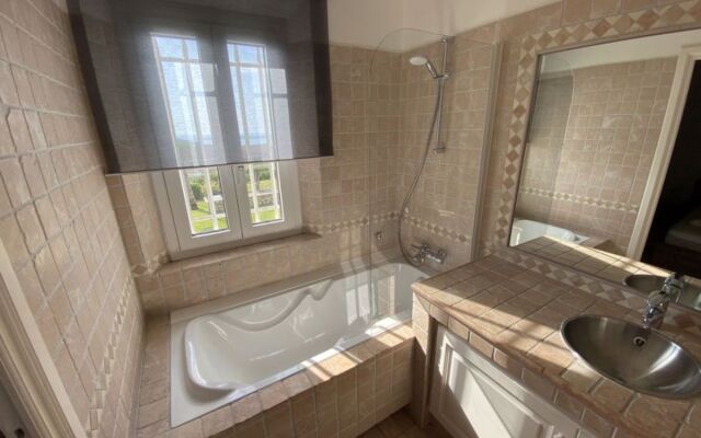 Les Hauts de Beauvallon (GRI170)