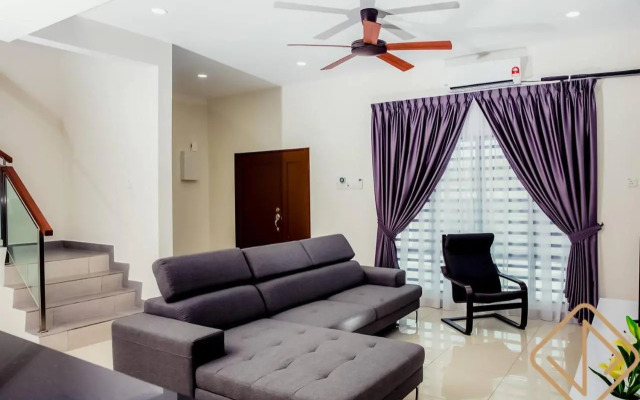 Ipoh Luxury Suites by Verve (18 Pax) EECH16