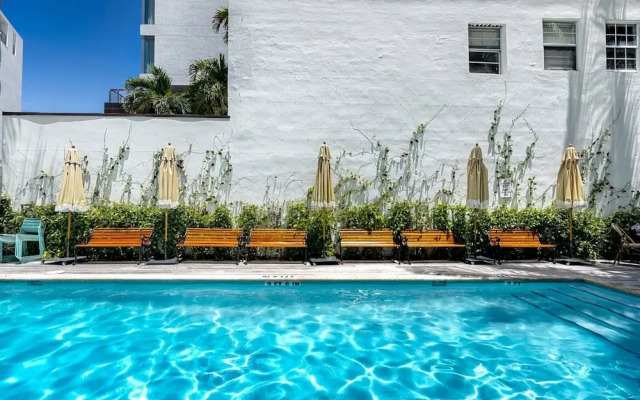 Global Luxury Suites at The Apex Miami