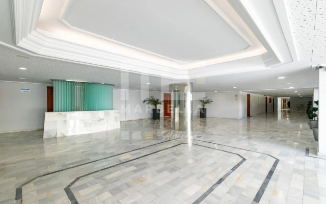 Central location, next to the beach at Golden Mile 208