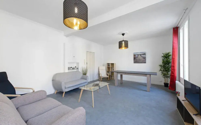 T3 6persons at 5 min from Porte de Paris