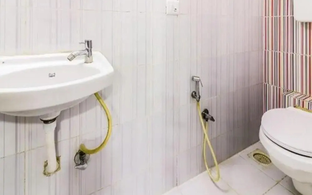 FabHotel Galaxy Suite Chembur