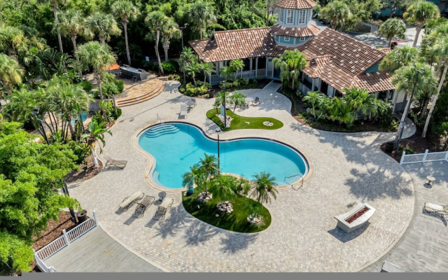 Modern 2BR Pool Gym Pet-friendly 12