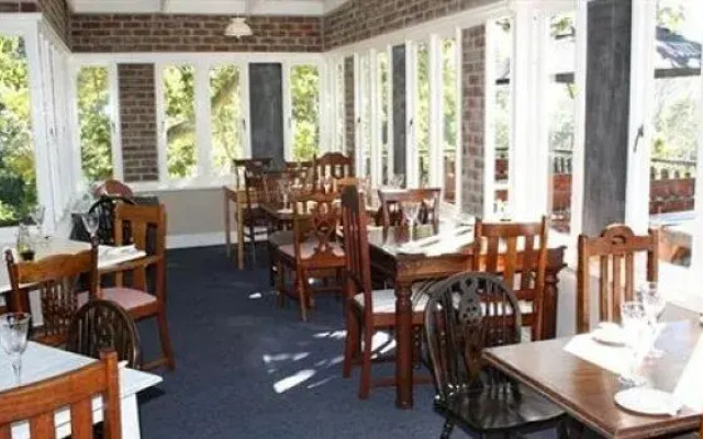 Knysna Riverside Lodge