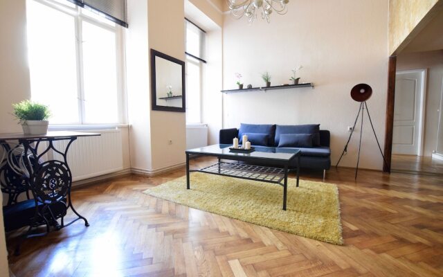Standard Apartment by Hi5 - Mérleg 9.