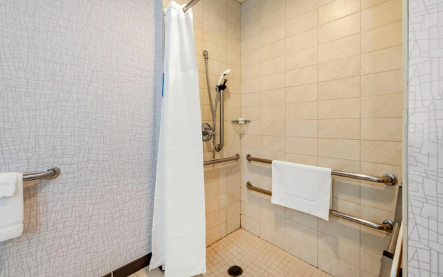 Cambria Hotel Minneapolis Maple Grove