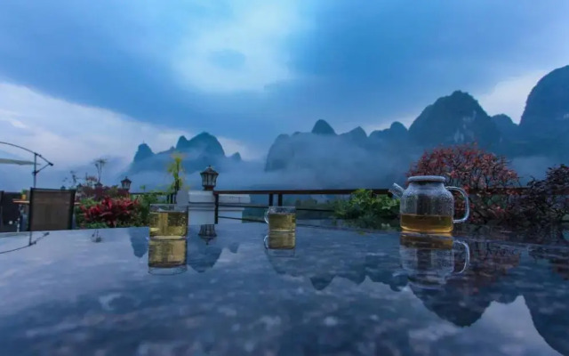 Yangshuo Xingping Island Resort