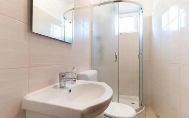Villa Petar 1 - 10m From sea - H