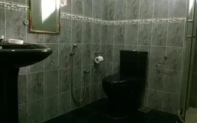 B & B Home Stay